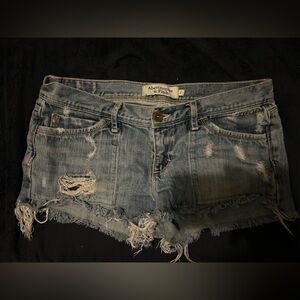 Abercrombie & Fitch Women's Light Blue Frayed Denim Shorts